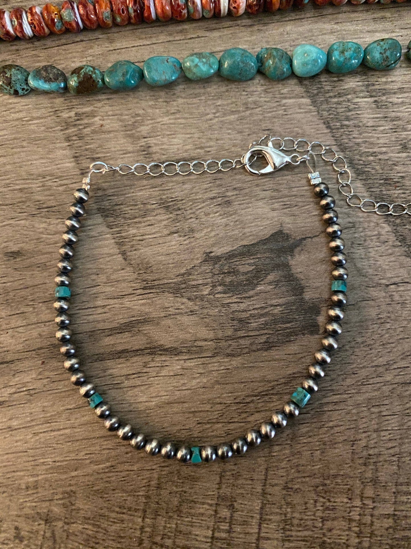 Navajos bracelet 4 mm: Little bit of turquoise