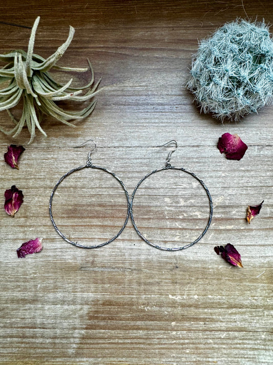 Sterling silver medium hoop -