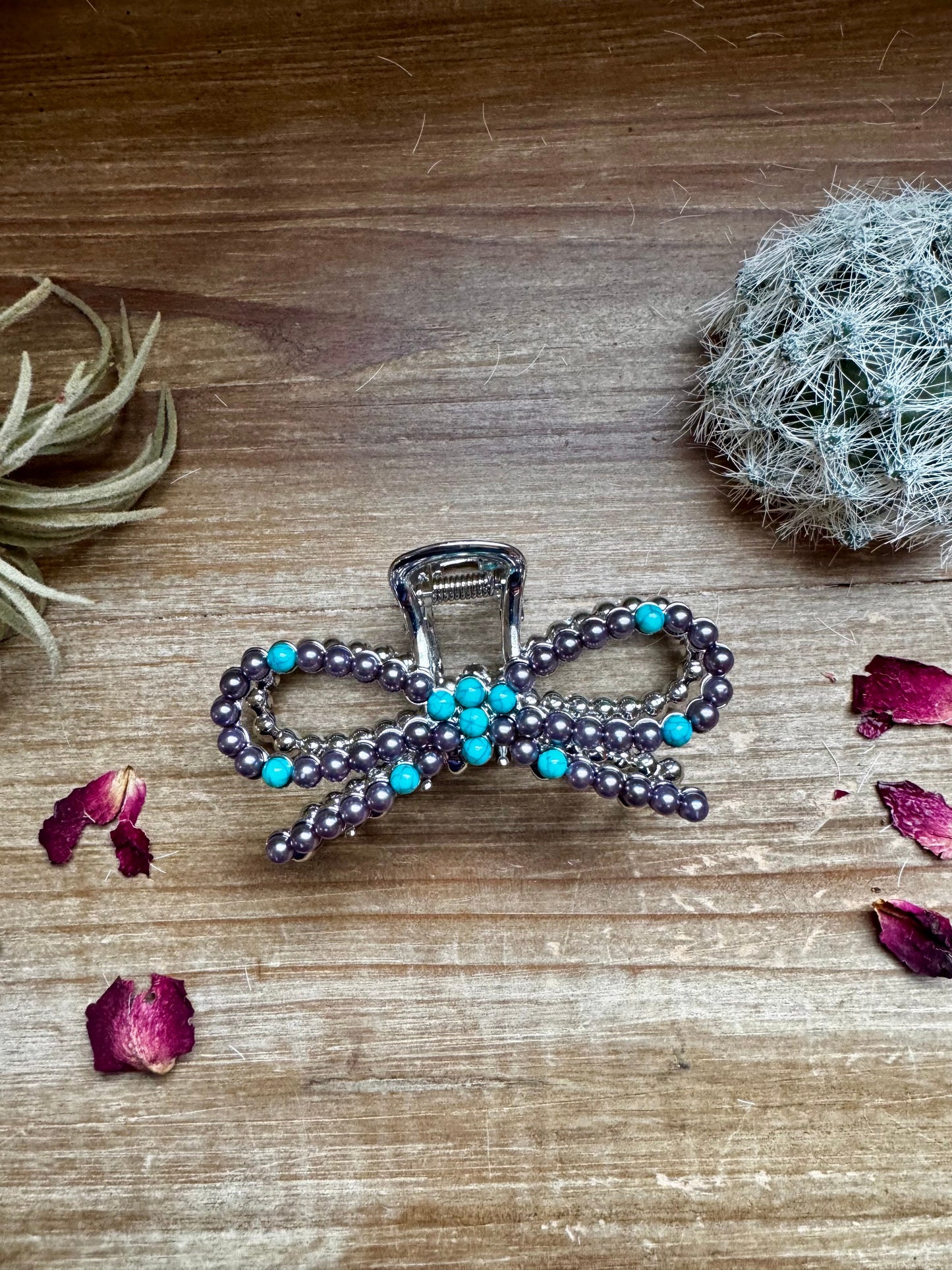 Pearl and turquoise magnesite bead bow hair clips