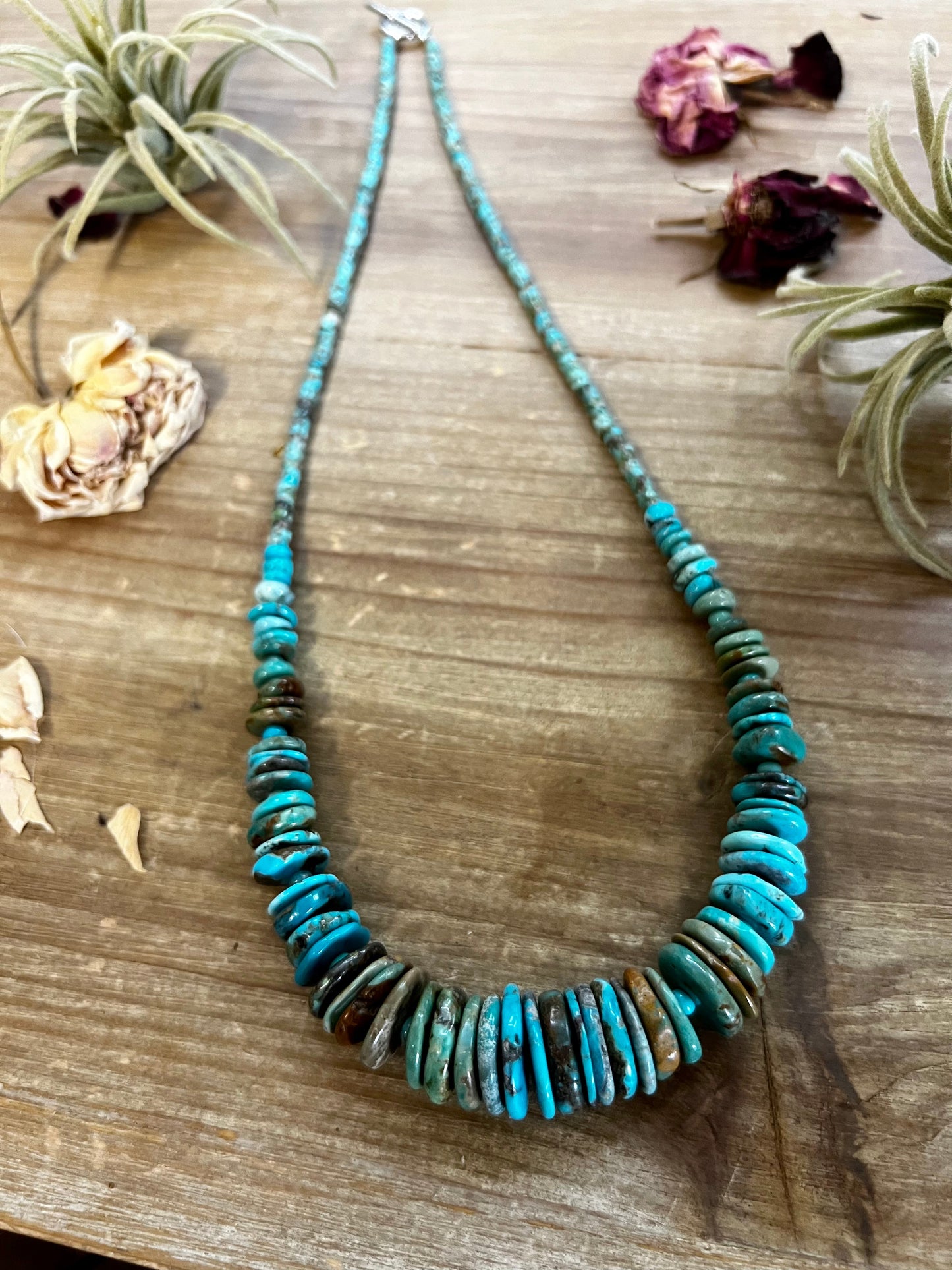 22 inch graduated turquoise necklace - tri-color second version